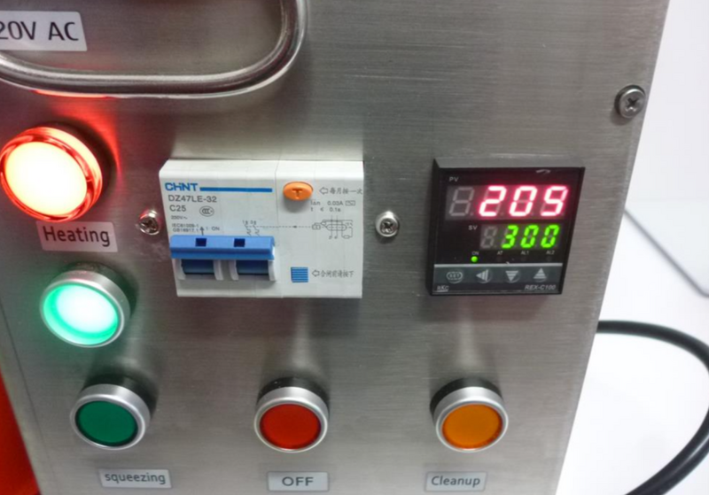 Presa ulei universala 2Kw 220 V